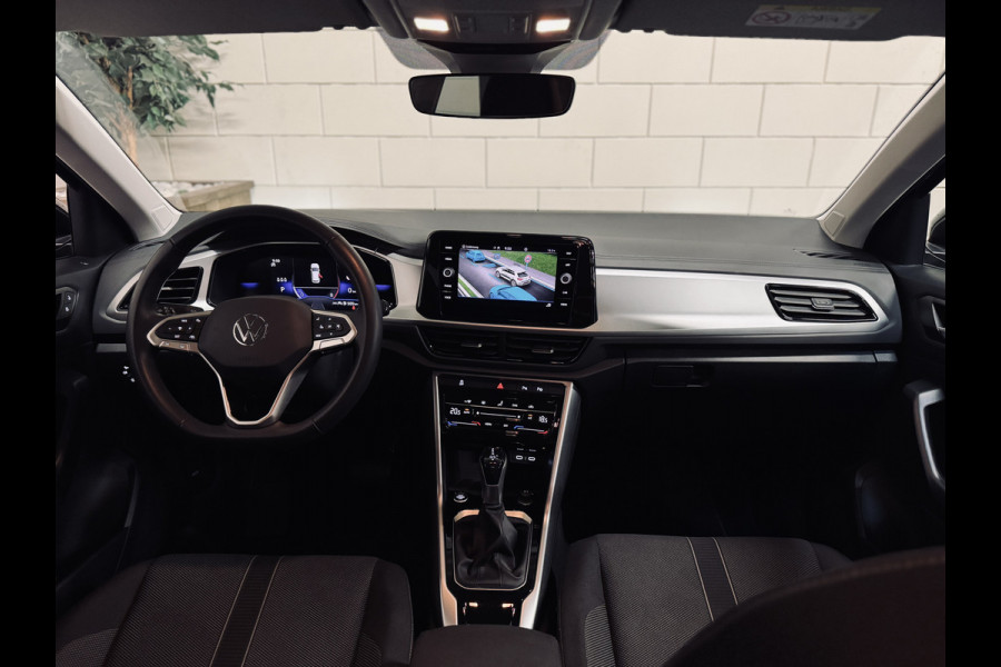 Volkswagen T-Roc 1.5 TSI Oranje Edition | NAP | IQ | Navi Volkswagen T-Roc 1.5 TSI Oranje Edition | NAP | IQ | Navi