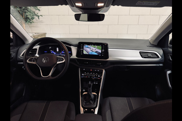 Volkswagen T-Roc 1.5 TSI Oranje Edition | NAP | IQ | Navi Volkswagen T-Roc 1.5 TSI Oranje Edition | NAP | IQ | Navi