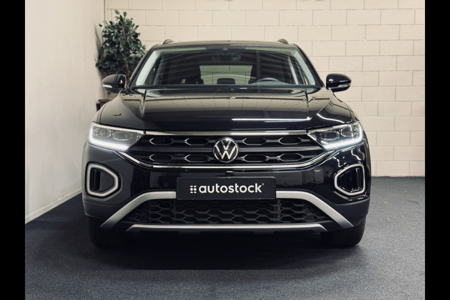 Volkswagen T-Roc 1.5 TSI Oranje Edition | NAP | IQ | Navi Volkswagen T-Roc 1.5 TSI Oranje Edition | NAP | IQ | Navi