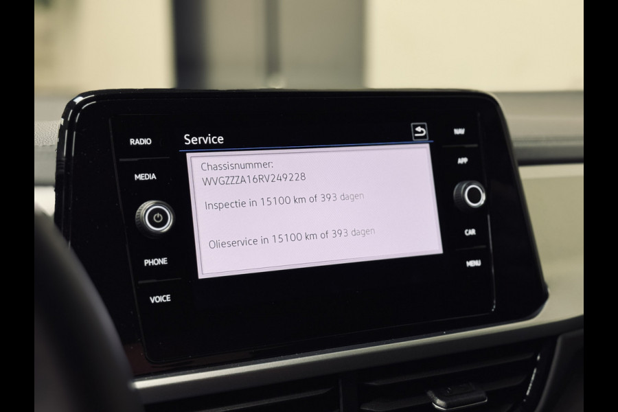 Volkswagen T-Roc 1.5 TSI Oranje Edition | NAP | IQ | Navi Volkswagen T-Roc 1.5 TSI Oranje Edition | NAP | IQ | Navi