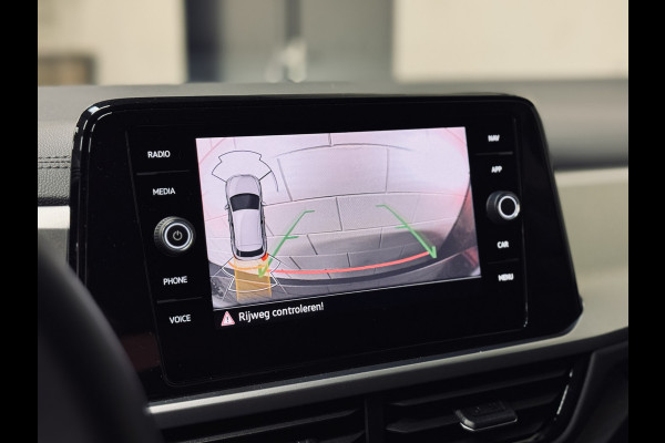 Volkswagen T-Roc 1.5 TSI Oranje Edition | NAP | IQ | Navi Volkswagen T-Roc 1.5 TSI Oranje Edition | NAP | IQ | Navi