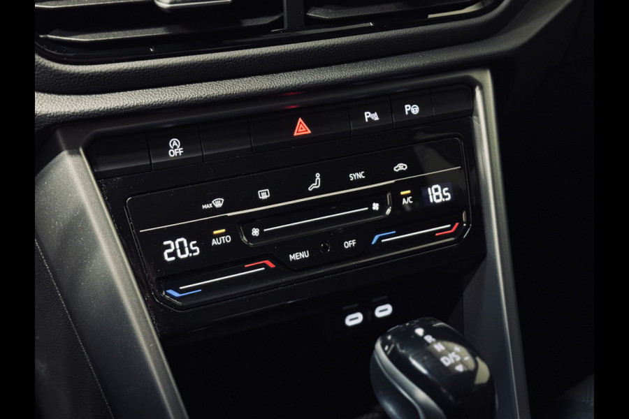 Volkswagen T-Roc 1.5 TSI Oranje Edition | NAP | IQ | Navi Volkswagen T-Roc 1.5 TSI Oranje Edition | NAP | IQ | Navi