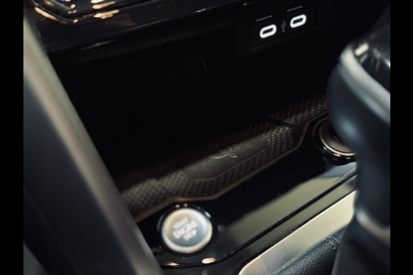 Volkswagen T-Roc 1.5 TSI Oranje Edition | NAP | IQ | Navi Volkswagen T-Roc 1.5 TSI Oranje Edition | NAP | IQ | Navi