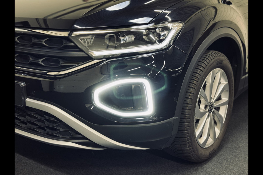 Volkswagen T-Roc 1.5 TSI Oranje Edition | NAP | IQ | Navi Volkswagen T-Roc 1.5 TSI Oranje Edition | NAP | IQ | Navi