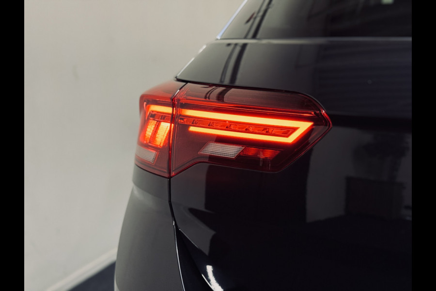 Volkswagen T-Roc 1.5 TSI Oranje Edition | NAP | IQ | Navi Volkswagen T-Roc 1.5 TSI Oranje Edition | NAP | IQ | Navi