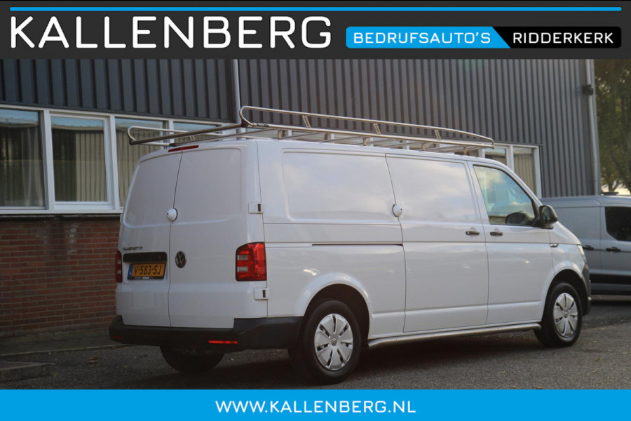 Volkswagen Transporter 2.0 TDI 102PK L2H1 / App connect / Imperiaal / Multi stuur / 3 zits Volkswagen Transporter 2.0 TDI 102PK L2H1 / App connect / Imperiaal / Multi stuur / 3 zits