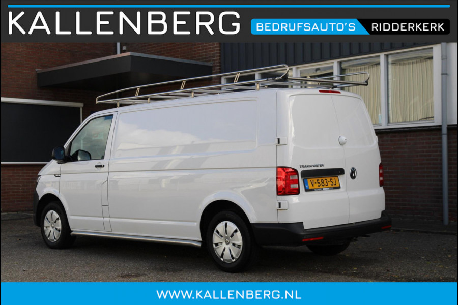 Volkswagen Transporter 2.0 TDI 102PK L2H1 / App connect / Imperiaal / Multi stuur / 3 zits Volkswagen Transporter 2.0 TDI 102PK L2H1 / App connect / Imperiaal / Multi stuur / 3 zits