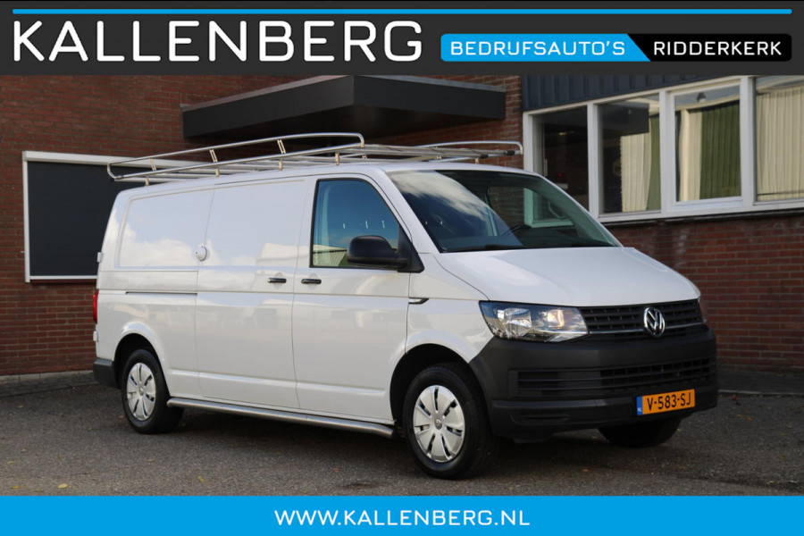 Volkswagen Transporter 2.0 TDI 102PK L2H1 / App connect / Imperiaal / Multi stuur / 3 zits Volkswagen Transporter 2.0 TDI 102PK L2H1 / App connect / Imperiaal / Multi stuur / 3 zits