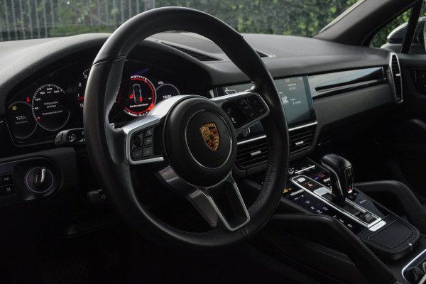 Porsche Cayenne 3.0 / Full Wrap/ Luchtvering/ Cruise Control/ Virtual Cockpit/ Trekhaak/ 250kW (340PK)