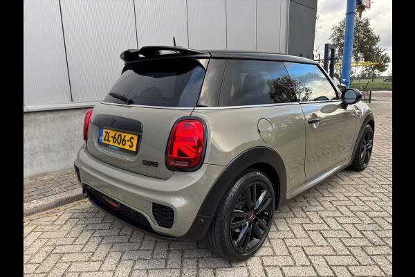 MINI Mini 1.5 Cooper / JCW Pakket / Piano Black / Carplay