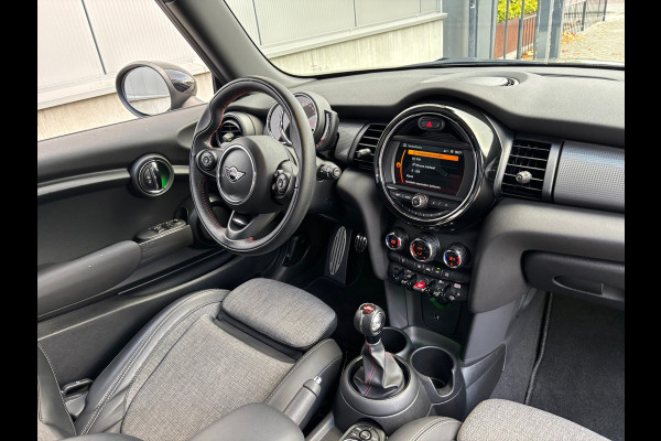 MINI Mini 1.5 Cooper / JCW Pakket / Piano Black / Carplay