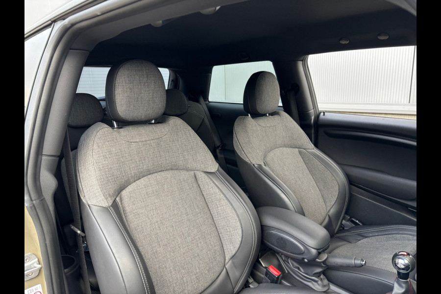 MINI Mini 1.5 Cooper / JCW Pakket / Piano Black / Carplay