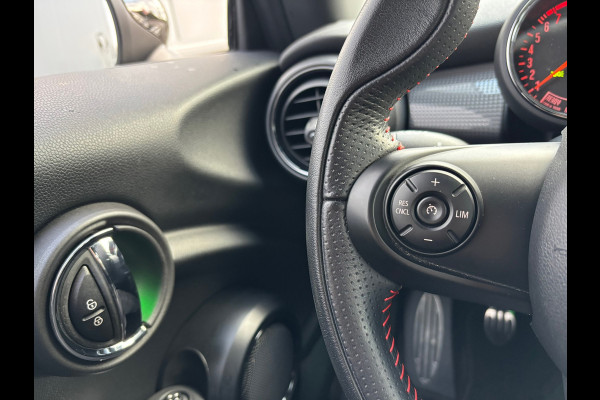 MINI Mini 1.5 Cooper / JCW Pakket / Piano Black / Carplay