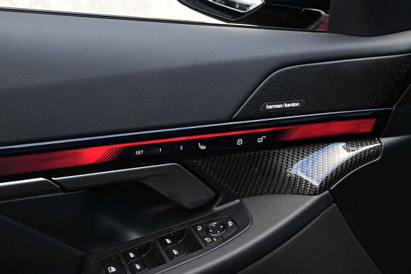 BMW 5 Serie 530e M-Sport Pano ACC 360 H/K Stoel-vent Brooklyngrau BMW 5 Serie 530e M-Sport Pano ACC 360 H/K Stoel-vent Brooklyngrau