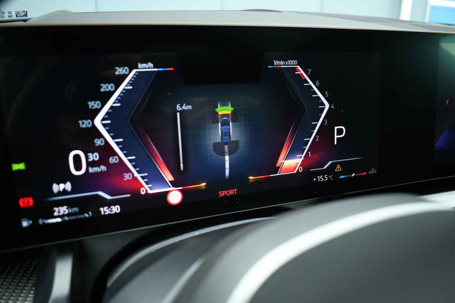 BMW 5 Serie 530e M-Sport Pano ACC 360 H/K Stoel-vent Brooklyngrau BMW 5 Serie 530e M-Sport Pano ACC 360 H/K Stoel-vent Brooklyngrau