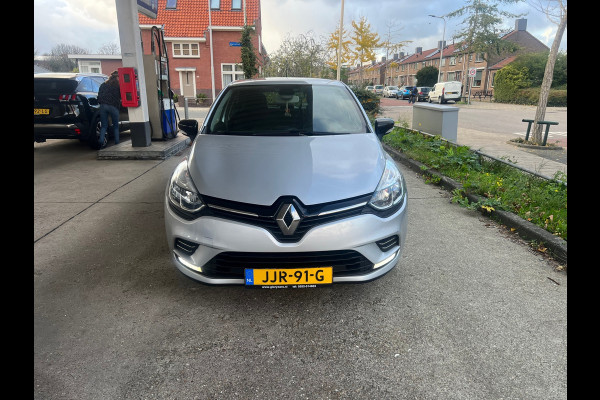 Renault Clio 0.9 TCe BoseNAVI.CRUISE,PDC Renault Clio 0.9 TCe BoseNAVI.CRUISE,PDC