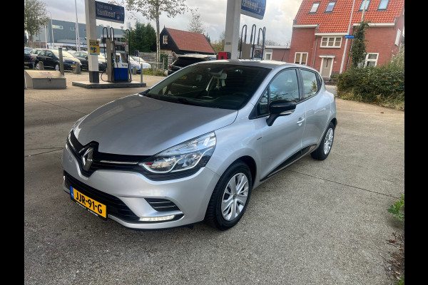 Renault Clio 0.9 TCe BoseNAVI.CRUISE,PDC Renault Clio 0.9 TCe BoseNAVI.CRUISE,PDC