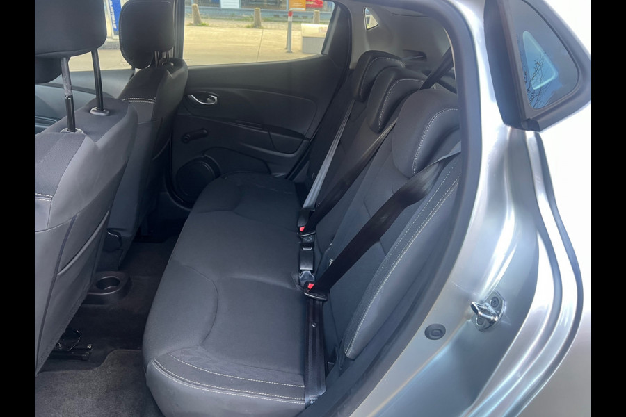 Renault Clio 0.9 TCe BoseNAVI.CRUISE,PDC Renault Clio 0.9 TCe BoseNAVI.CRUISE,PDC