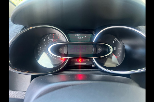 Renault Clio 0.9 TCe BoseNAVI.CRUISE,PDC Renault Clio 0.9 TCe BoseNAVI.CRUISE,PDC