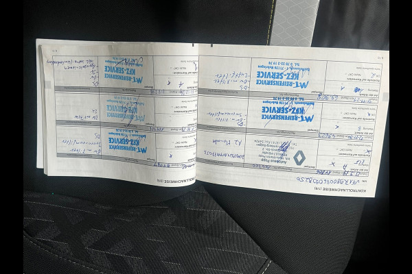 Renault Clio 0.9 TCe BoseNAVI.CRUISE,PDC Renault Clio 0.9 TCe BoseNAVI.CRUISE,PDC