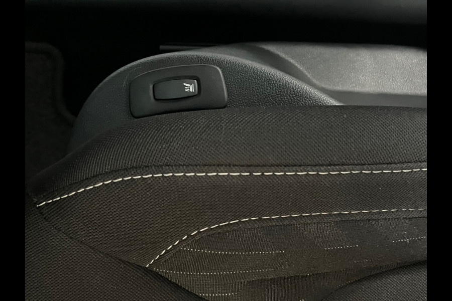 Renault Clio 0.9 TCe BoseNAVI.CRUISE,PDC Renault Clio 0.9 TCe BoseNAVI.CRUISE,PDC