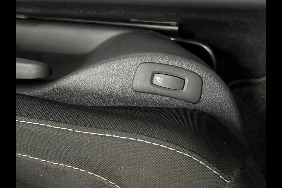 Renault Clio 0.9 TCe BoseNAVI.CRUISE,PDC Renault Clio 0.9 TCe BoseNAVI.CRUISE,PDC