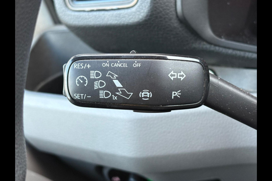 Volkswagen Crafter 35 2.0 TDI L3H2 177PK AUTOMAAT GEEN BPM Volkswagen Crafter 35 2.0 TDI L3H2 177PK AUTOMAAT GEEN BPM