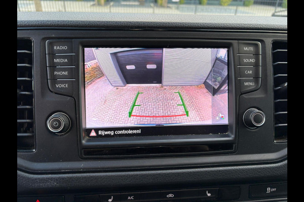 Volkswagen Crafter 35 2.0 TDI L3H2 177PK AUTOMAAT GEEN BPM Volkswagen Crafter 35 2.0 TDI L3H2 177PK AUTOMAAT GEEN BPM