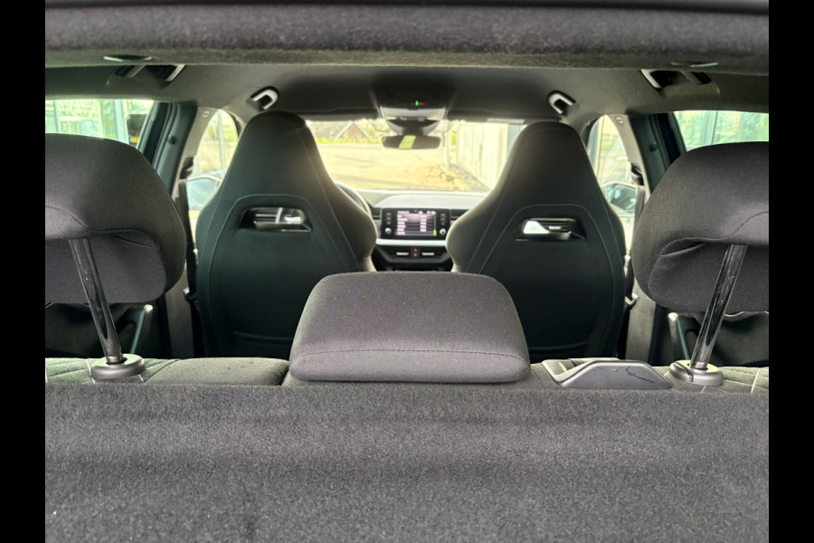 Škoda Kamiq 1.0 TSI 115pk DSG Sport Business CLIMA/CRUISE/DAB/CARPLAY/PDC/TREKHAAK Škoda Kamiq 1.0 TSI 115pk DSG Sport Business CLIMA/CRUISE/DAB/CARPLAY/PDC/TREKHAAK