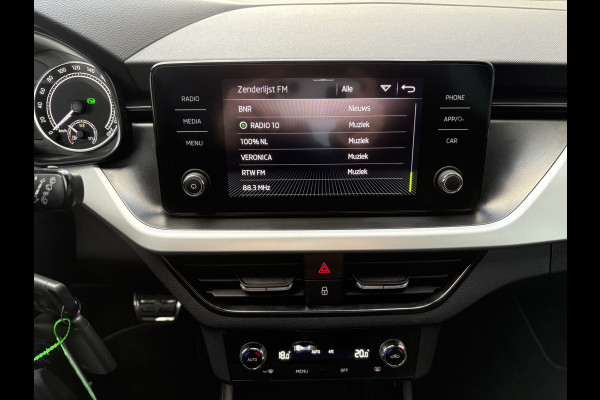 Škoda Kamiq 1.0 TSI 115pk DSG Sport Business CLIMA/CRUISE/DAB/CARPLAY/PDC/TREKHAAK Škoda Kamiq 1.0 TSI 115pk DSG Sport Business CLIMA/CRUISE/DAB/CARPLAY/PDC/TREKHAAK