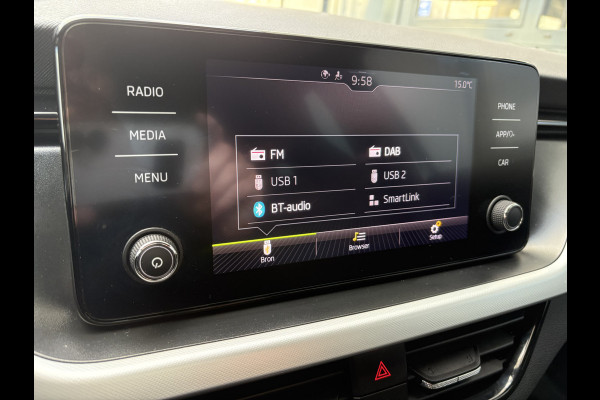 Škoda Kamiq 1.0 TSI 115pk DSG Sport Business CLIMA/CRUISE/DAB/CARPLAY/PDC/TREKHAAK Škoda Kamiq 1.0 TSI 115pk DSG Sport Business CLIMA/CRUISE/DAB/CARPLAY/PDC/TREKHAAK