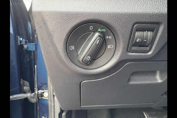 Škoda Kamiq 1.0 TSI 115pk DSG Sport Business CLIMA/CRUISE/DAB/CARPLAY/PDC/TREKHAAK Škoda Kamiq 1.0 TSI 115pk DSG Sport Business CLIMA/CRUISE/DAB/CARPLAY/PDC/TREKHAAK