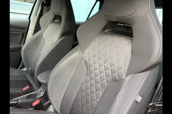 Škoda Kamiq 1.0 TSI 115pk DSG Sport Business CLIMA/CRUISE/DAB/CARPLAY/PDC/TREKHAAK Škoda Kamiq 1.0 TSI 115pk DSG Sport Business CLIMA/CRUISE/DAB/CARPLAY/PDC/TREKHAAK