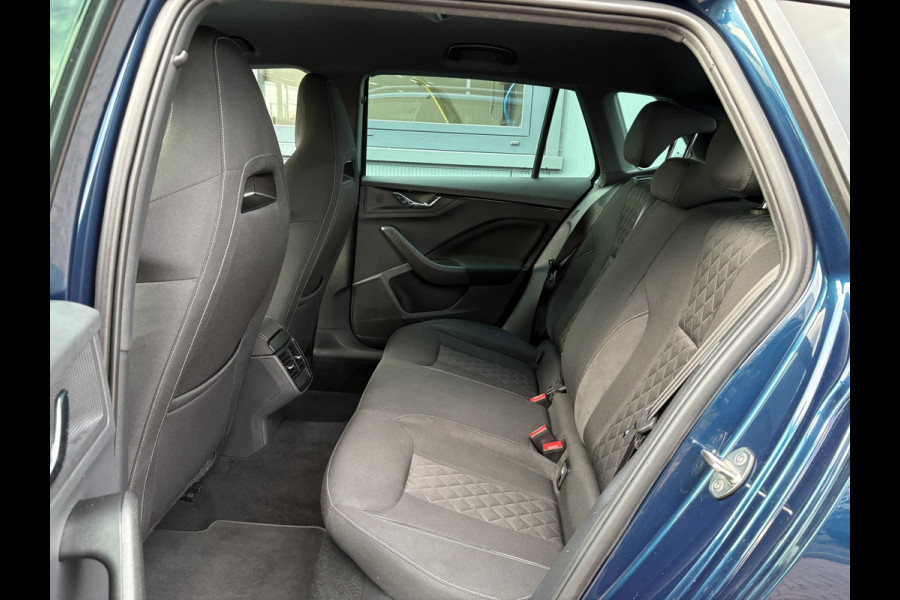 Škoda Kamiq 1.0 TSI 115pk DSG Sport Business CLIMA/CRUISE/DAB/CARPLAY/PDC/TREKHAAK Škoda Kamiq 1.0 TSI 115pk DSG Sport Business CLIMA/CRUISE/DAB/CARPLAY/PDC/TREKHAAK