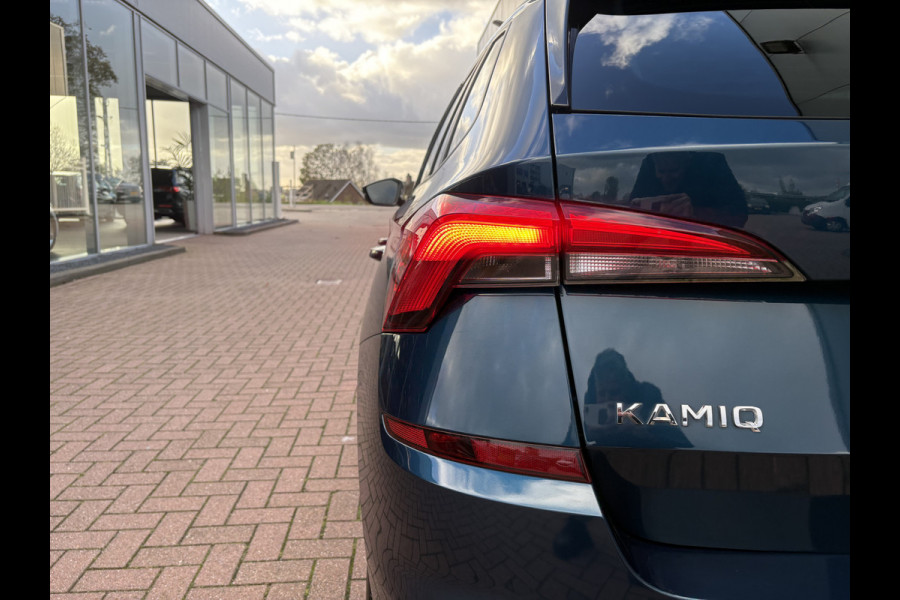 Škoda Kamiq 1.0 TSI 115pk DSG Sport Business CLIMA/CRUISE/DAB/CARPLAY/PDC/TREKHAAK Škoda Kamiq 1.0 TSI 115pk DSG Sport Business CLIMA/CRUISE/DAB/CARPLAY/PDC/TREKHAAK