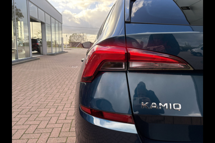 Škoda Kamiq 1.0 TSI 115pk DSG Sport Business CLIMA/CRUISE/DAB/CARPLAY/PDC/TREKHAAK Škoda Kamiq 1.0 TSI 115pk DSG Sport Business CLIMA/CRUISE/DAB/CARPLAY/PDC/TREKHAAK