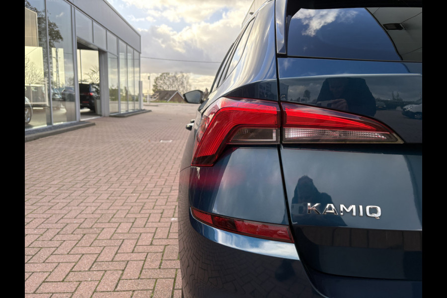 Škoda Kamiq 1.0 TSI 115pk DSG Sport Business CLIMA/CRUISE/DAB/CARPLAY/PDC/TREKHAAK Škoda Kamiq 1.0 TSI 115pk DSG Sport Business CLIMA/CRUISE/DAB/CARPLAY/PDC/TREKHAAK