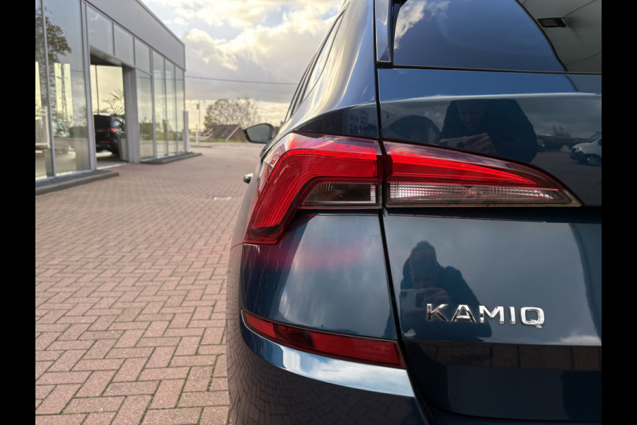 Škoda Kamiq 1.0 TSI 115pk DSG Sport Business CLIMA/CRUISE/DAB/CARPLAY/PDC/TREKHAAK Škoda Kamiq 1.0 TSI 115pk DSG Sport Business CLIMA/CRUISE/DAB/CARPLAY/PDC/TREKHAAK
