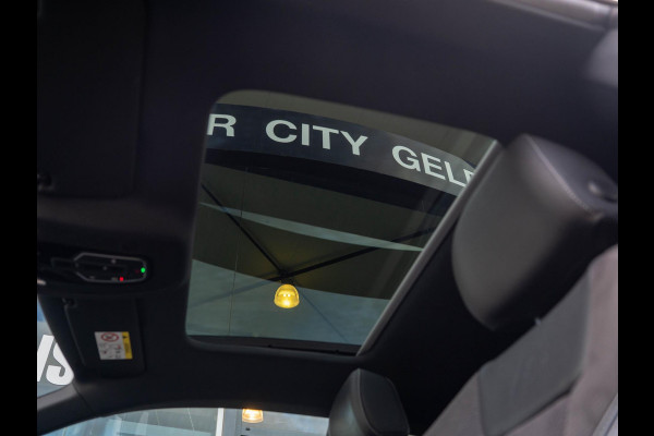 Audi A5 Coupé 2.0 TFSI S-line Launch Edition / Pano / Massage stoelen / Carplay / Sfeerverlichting