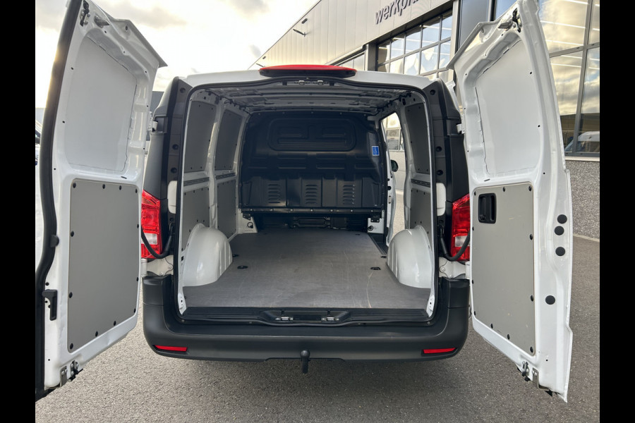 Mercedes-Benz Vito 116 CDI L2 Pro 2500KG Trekhaak / MBUX / Camera / Navigatie / Cruise control / Airco / Achterdeuren Mercedes-Benz Vito 116 CDI L2 Pro 2500KG Trekhaak / MBUX / Camera / Navigatie / Cruise control / Airco / Achterdeuren