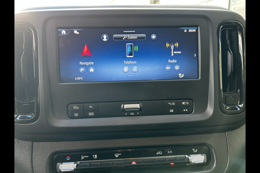 Mercedes-Benz Vito 116 CDI L2 Pro 2500KG Trekhaak / MBUX / Camera / Navigatie / Cruise control / Airco / Achterdeuren Mercedes-Benz Vito 116 CDI L2 Pro 2500KG Trekhaak / MBUX / Camera / Navigatie / Cruise control / Airco / Achterdeuren