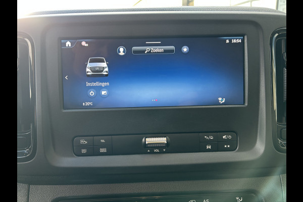 Mercedes-Benz Vito 116 CDI L2 Pro 2500KG Trekhaak / MBUX / Camera / Navigatie / Cruise control / Airco / Achterdeuren Mercedes-Benz Vito 116 CDI L2 Pro 2500KG Trekhaak / MBUX / Camera / Navigatie / Cruise control / Airco / Achterdeuren