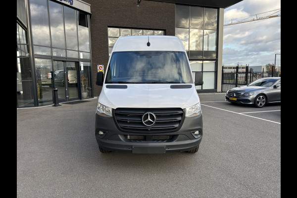 Mercedes-Benz Sprinter 317 CDI L2 H2 Automaat / 360 Camera / MBUX / Navigatie / Cruise control / Airco / 270 Graden achterdeuren Mercedes-Benz Sprinter 317 CDI L2 H2 Automaat / 360 Camera / MBUX / Navigatie / Cruise control / Airco / 270 Graden achterdeuren