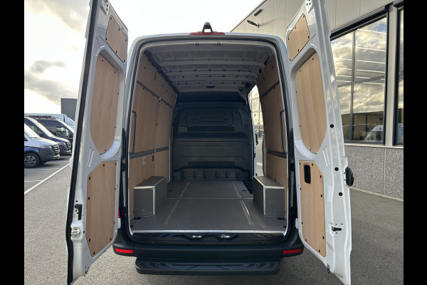 Mercedes-Benz Sprinter 317 CDI L2 H2 Automaat / 360 Camera / MBUX / Navigatie / Cruise control / Airco / 270 Graden achterdeuren Mercedes-Benz Sprinter 317 CDI L2 H2 Automaat / 360 Camera / MBUX / Navigatie / Cruise control / Airco / 270 Graden achterdeuren