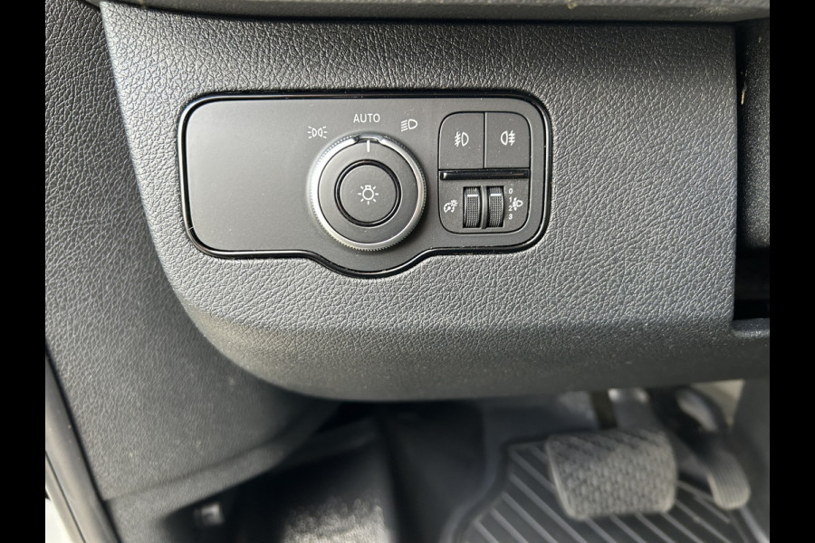 Mercedes-Benz Sprinter 317 CDI L2 H2 Automaat / 360 Camera / MBUX / Navigatie / Cruise control / Airco / 270 Graden achterdeuren Mercedes-Benz Sprinter 317 CDI L2 H2 Automaat / 360 Camera / MBUX / Navigatie / Cruise control / Airco / 270 Graden achterdeuren