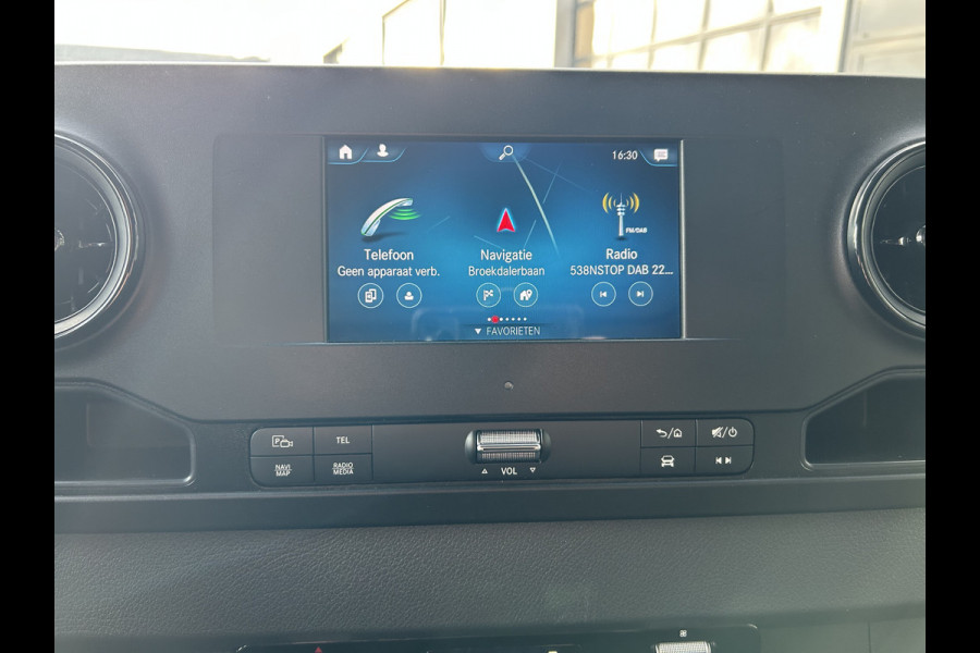Mercedes-Benz Sprinter 317 CDI L2 H2 Automaat / 360 Camera / MBUX / Navigatie / Cruise control / Airco / 270 Graden achterdeuren Mercedes-Benz Sprinter 317 CDI L2 H2 Automaat / 360 Camera / MBUX / Navigatie / Cruise control / Airco / 270 Graden achterdeuren