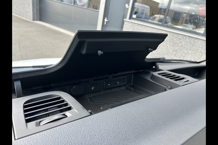 Mercedes-Benz Sprinter 317 CDI L2 H2 Automaat / 360 Camera / MBUX / Navigatie / Cruise control / Airco / 270 Graden achterdeuren Mercedes-Benz Sprinter 317 CDI L2 H2 Automaat / 360 Camera / MBUX / Navigatie / Cruise control / Airco / 270 Graden achterdeuren