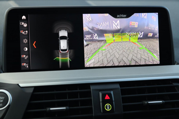 BMW X4 XDrive30i / PANODAK / KEYLESS / HUD / CAMERA / DODEHOEK / STUUR+STOELVERW BMW X4 XDrive30i / PANODAK / KEYLESS / HUD / CAMERA / DODEHOEK / STUUR+STOELVERW