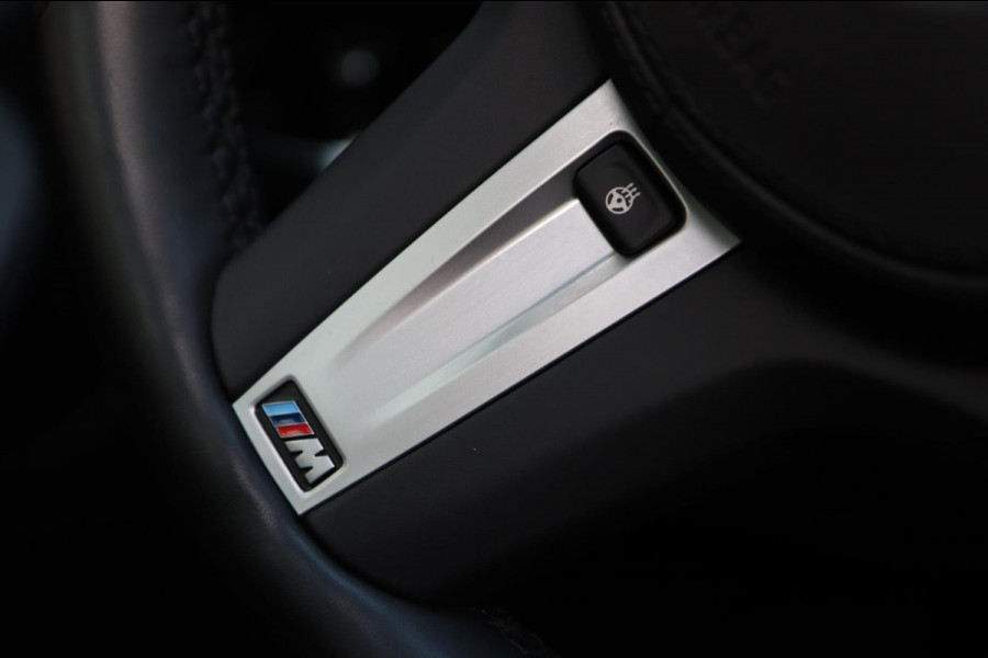 BMW X4 XDrive30i / PANODAK / KEYLESS / HUD / CAMERA / DODEHOEK / STUUR+STOELVERW BMW X4 XDrive30i / PANODAK / KEYLESS / HUD / CAMERA / DODEHOEK / STUUR+STOELVERW