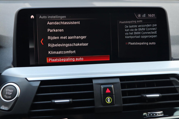 BMW X4 XDrive30i / PANODAK / KEYLESS / HUD / CAMERA / DODEHOEK / STUUR+STOELVERW BMW X4 XDrive30i / PANODAK / KEYLESS / HUD / CAMERA / DODEHOEK / STUUR+STOELVERW